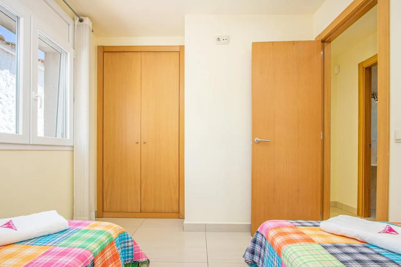 Apart-Rent Villa Ter 0031 Empuriabrava 0*,  Espanha