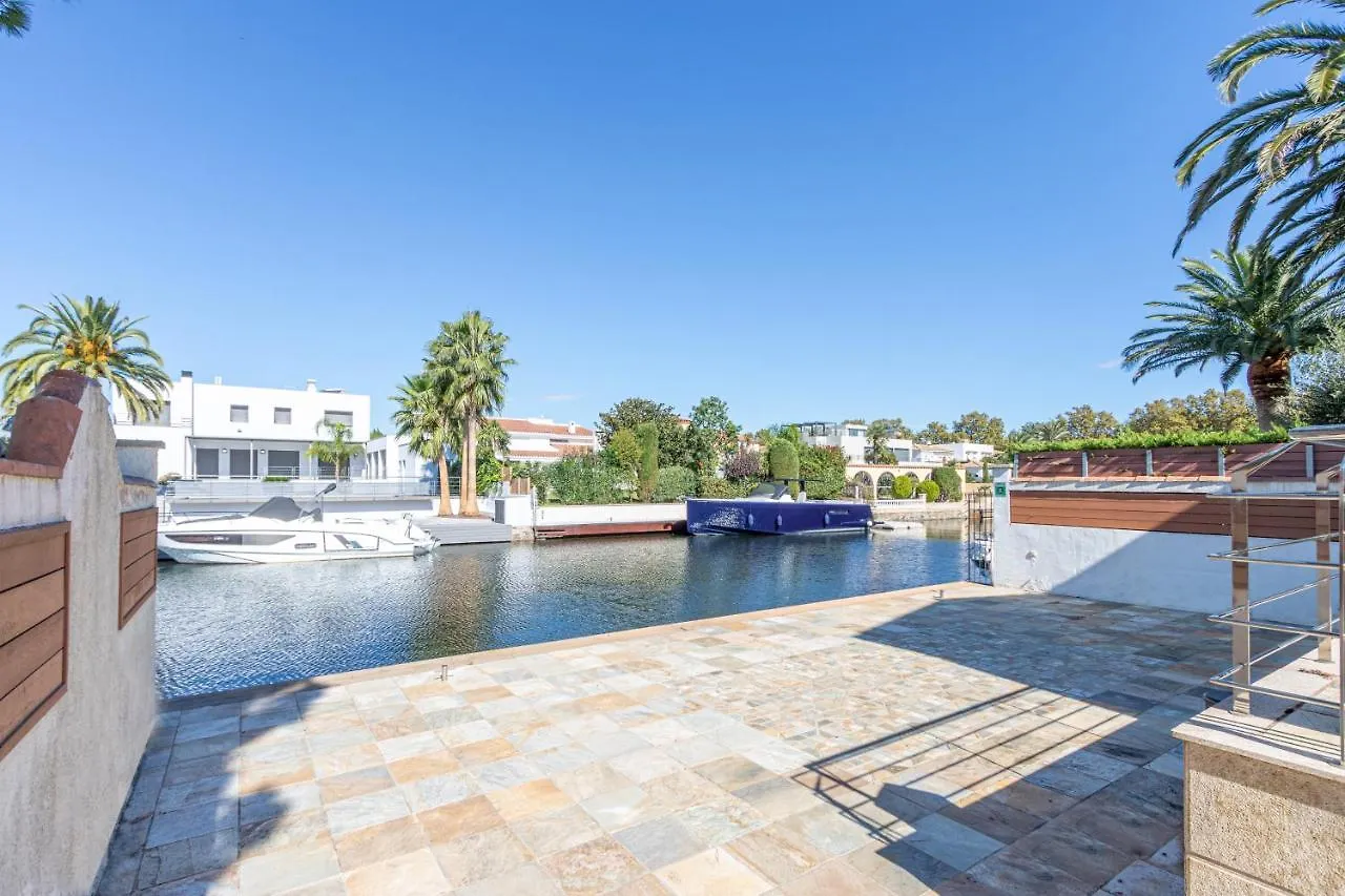 Apart-Rent Villa Ter 0031 Empuriabrava
